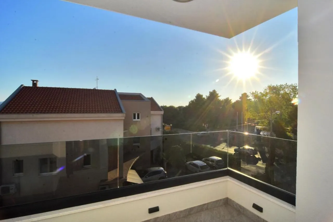 Apartment Bruno - Luxury Penthouse With Jacuzzi Zadar