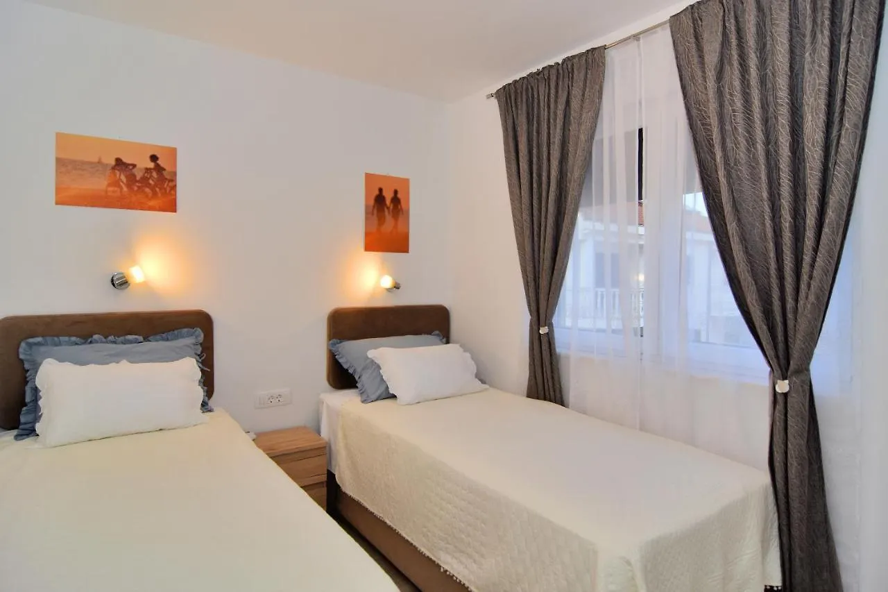 Apartment Bruno - Luxury Penthouse With Jacuzzi Zadar 0*,