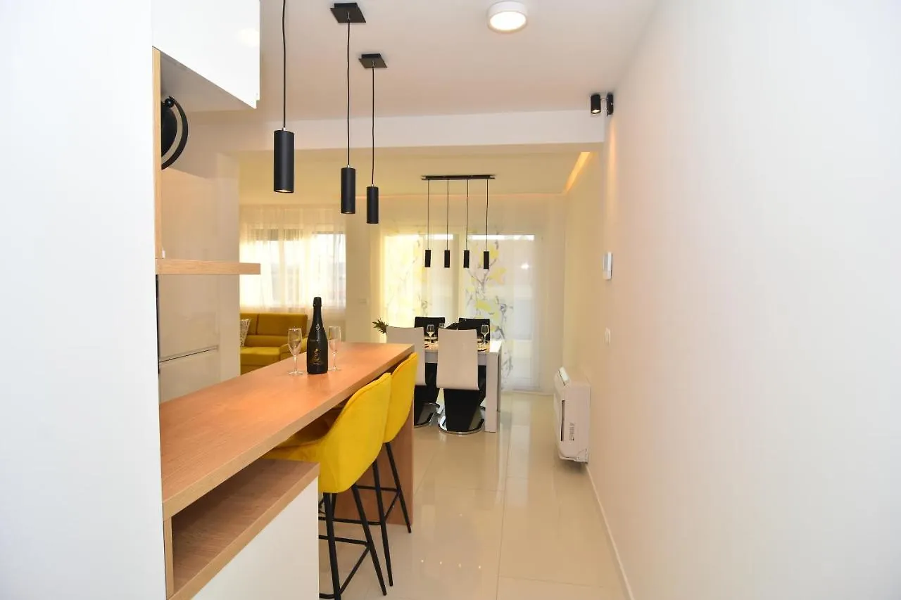 Apartment Bruno - Luxury Penthouse With Jacuzzi Zadar 0*,