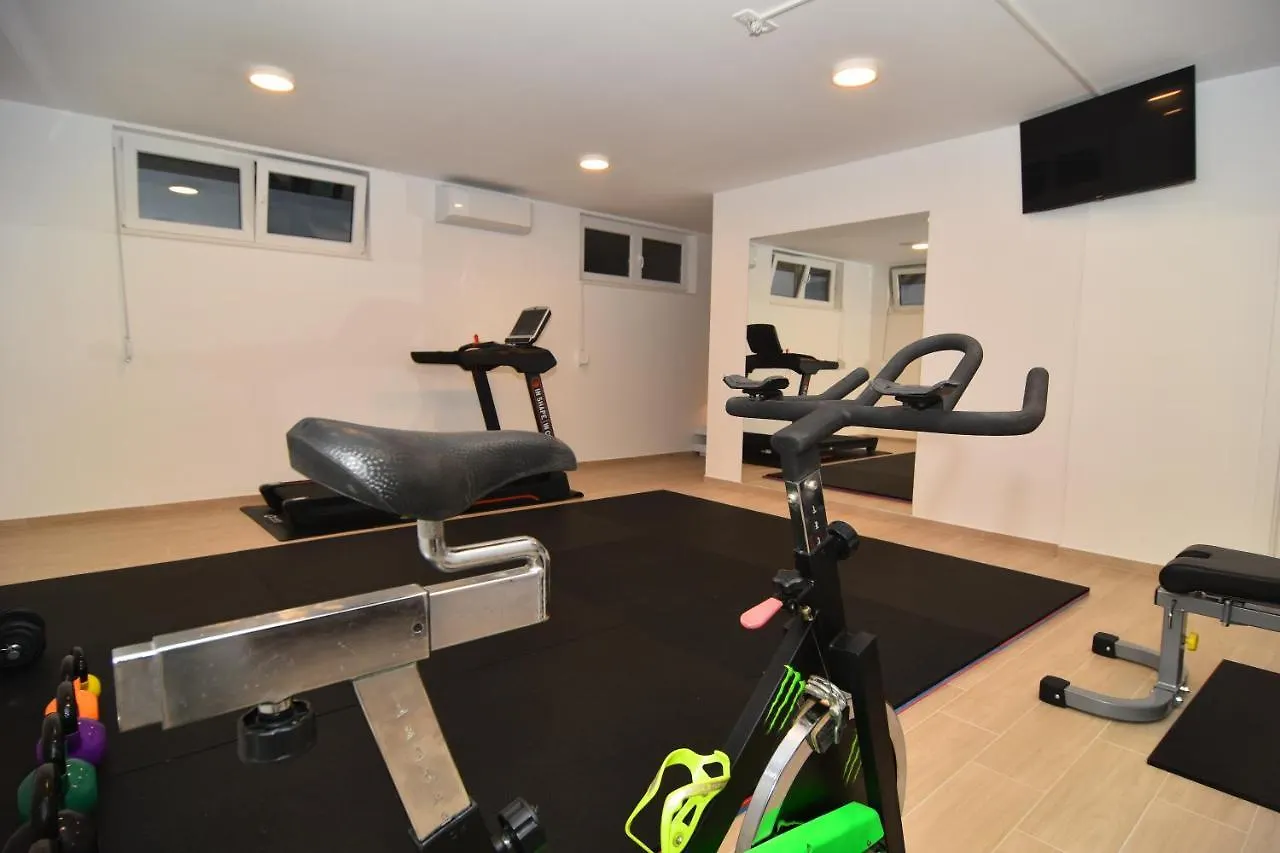 Apartment Bruno - Luxury Penthouse With Jacuzzi Zadar