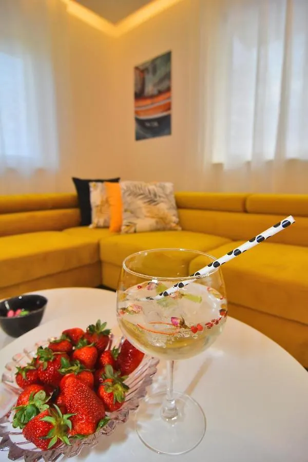 Apartment Bruno - Luxury Penthouse With Jacuzzi Zadar