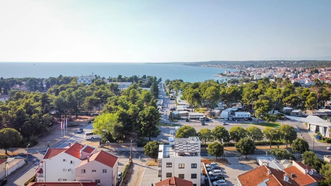 Apartment Bruno - Luxury Penthouse With Jacuzzi Zadar